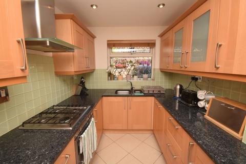 13 Upper Shott, Cheshunt, Waltham Cross, EN7 6DR
