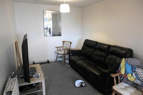 6 bedroom semi-detached house to rent, Bristol BS16