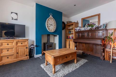 3 bedroom end of terrace house for sale, 1 Vicars Hill, Kendal