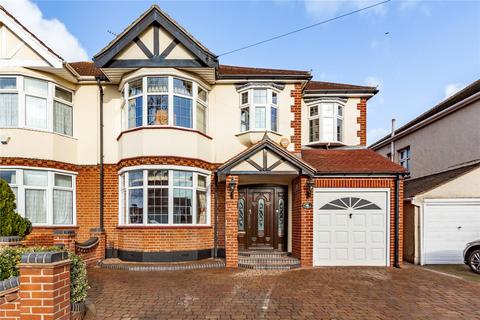 4 bedroom semi-detached house for sale, Keswick Avenue, Hornchurch, RM11