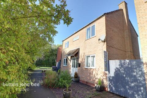 3 bedroom detached house for sale, Shutfield Road, Telford