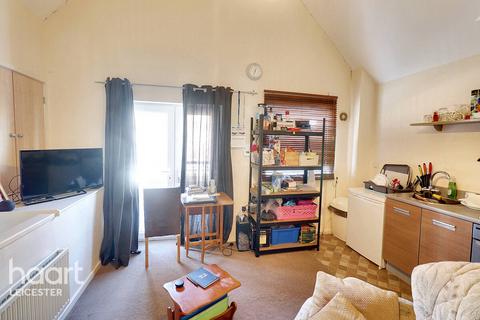 34 Brompton Road, Hamilton, Leicester, LE5 1PQ