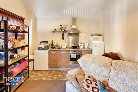 34 Brompton Road, Hamilton, Leicester, LE5 1PQ