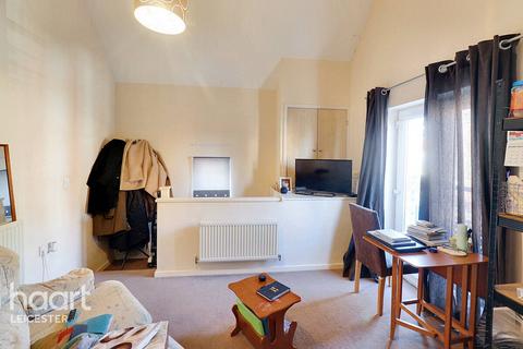 34 Brompton Road, Hamilton, Leicester, LE5 1PQ