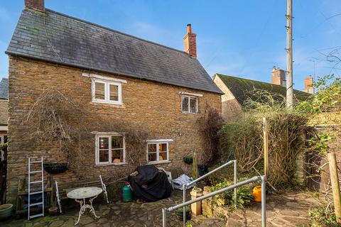 3 bedroom detached house for sale, Little Lane Aynho Banbury, Oxfordshire, OX17 3BJ