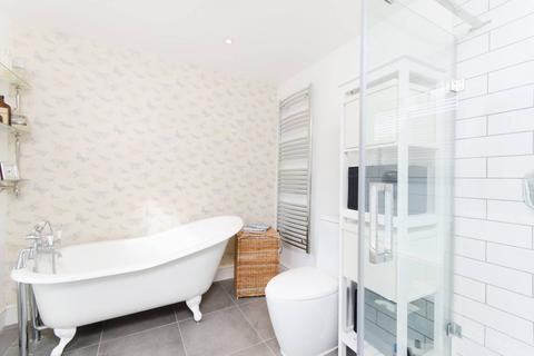 147 Herries Street, London, W10 4LE
