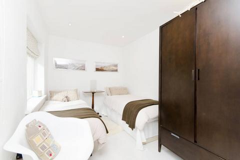 147 Herries Street, London, W10 4LE