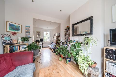 3 bedroom terraced house for sale, Stanley Road, Bounds Green N11