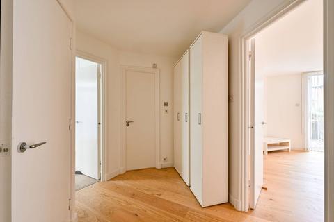 13 Tamarind Yard, London, E1W 2JT