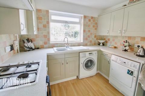 3 bedroom detached house for sale, Spa Well Grove, Brierley