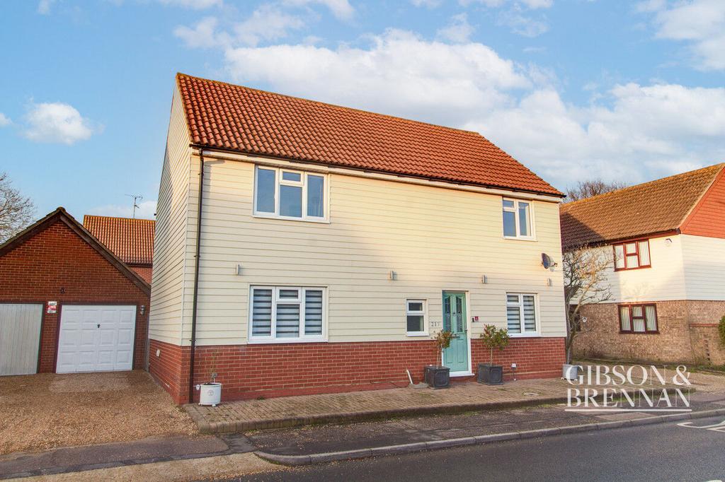Green Lane, Leighonsea, SS9 4 bed detached house for sale £575,000