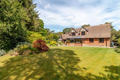 6 Evergreens, Ashley Heath, Ringwood, BH24 2JZ
