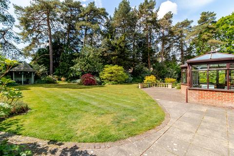 6 Evergreens, Ashley Heath, Ringwood, BH24 2JZ