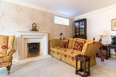 6 Evergreens, Ashley Heath, Ringwood, BH24 2JZ