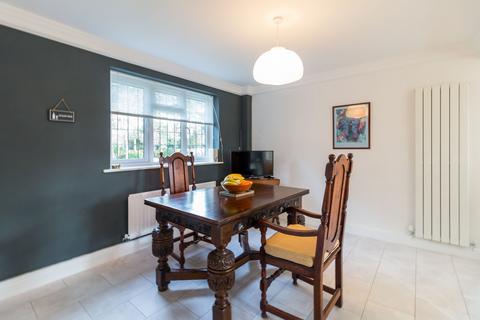 6 Evergreens, Ashley Heath, Ringwood, BH24 2JZ