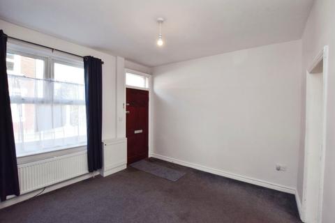 2 bedroom terraced house to rent, Beaconsfield Road, Altrincham, Greater Manchester, WA14