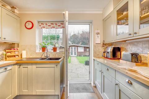 8 Petworth Close, Stevenage, SG2 8UP