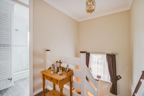8 Petworth Close, Stevenage, SG2 8UP