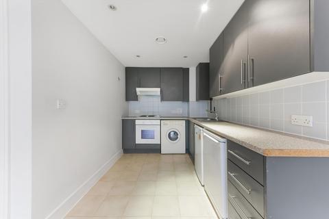 1 bedroom flat to rent - Queenstown Road, London, SW11