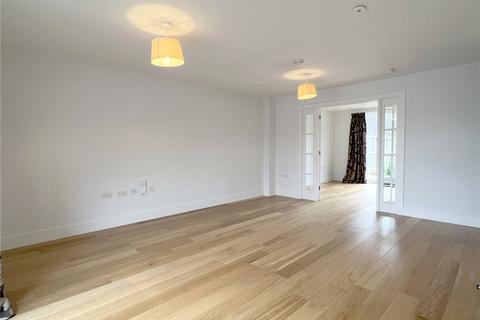 3 bedroom end of terrace house to rent, Eversley Gardens, Kings Worthy, Winchester, Hampshire, SO23