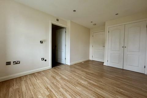 2 bedroom flat to rent, The Avenue, Stockton-on-Tees TS19