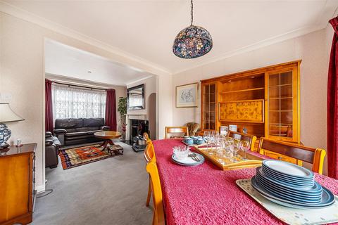 2 Wolsey Drive, Kingston Upon Thames, KT2 5DN