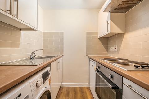 2 bedroom apartment for sale, Clarendon Road, Redhill, Surrey