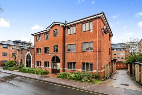 2 bedroom apartment for sale, Clarendon Road, Redhill, Surrey