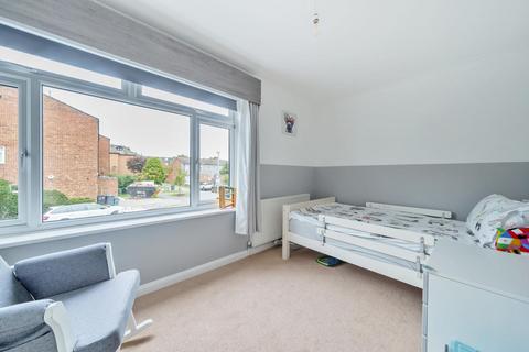 3 Dumbleton Close, Kingston Upon Thames, KT1 3ST