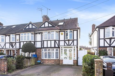 4 bedroom end of terrace house to rent, Hollybush Road, Kingston Upon Thames KT2