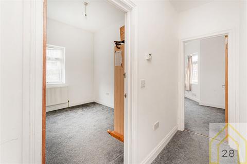 3 bedroom flat for sale, Chester Road, London E7