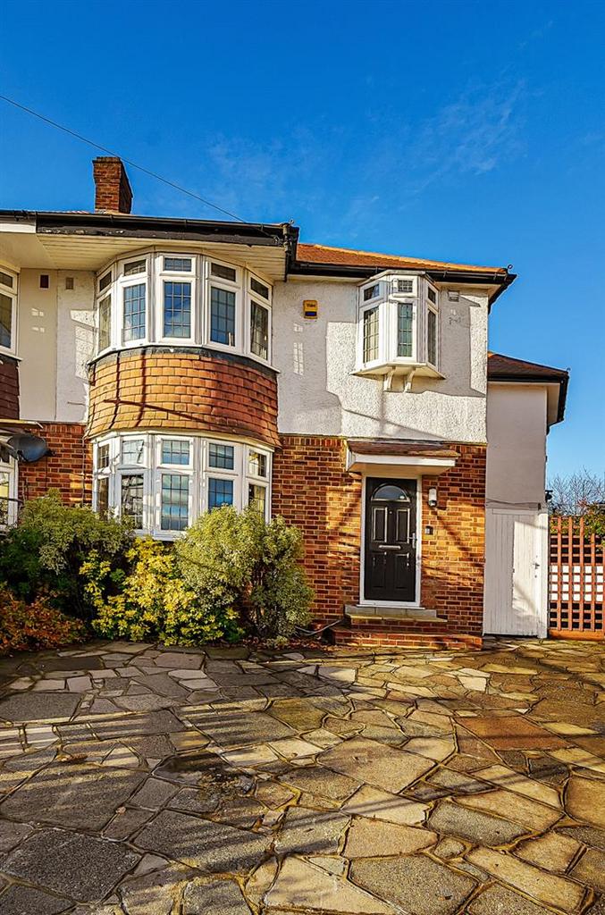 Cromford Way, New Malden KT3 5 bed semidetached house for sale £