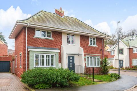 4 bedroom detached house for sale, Trinity Circle, High Wycombe