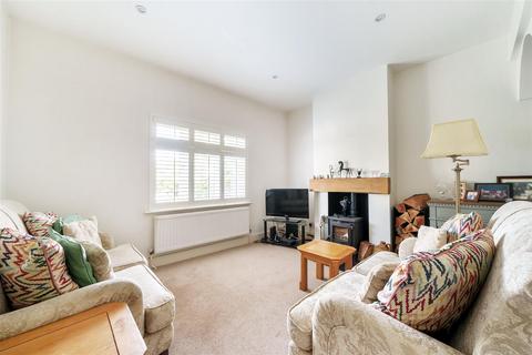 2 bedroom end of terrace house for sale, Alrose Villas, Plough Road, Epsom KT19