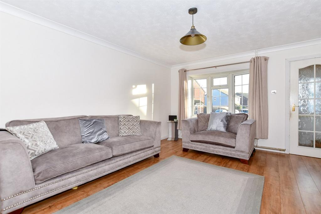 Ritch Road, Snodland, Kent 3 bed semidetached house for sale £350,000