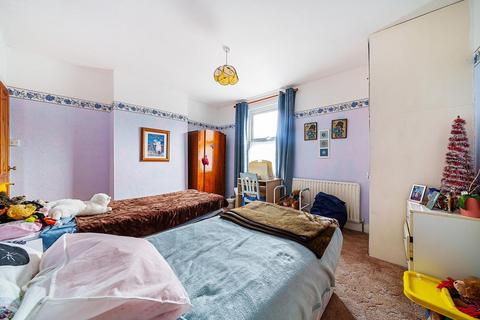 120 Elm Road, Kingston Upon Thames, KT2 6HU