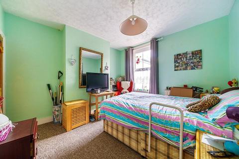 120 Elm Road, Kingston Upon Thames, KT2 6HU