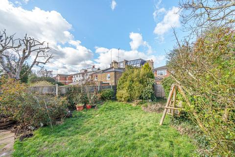 8 Cherrywood Close, Kingston Upon Thames, KT2 6SF