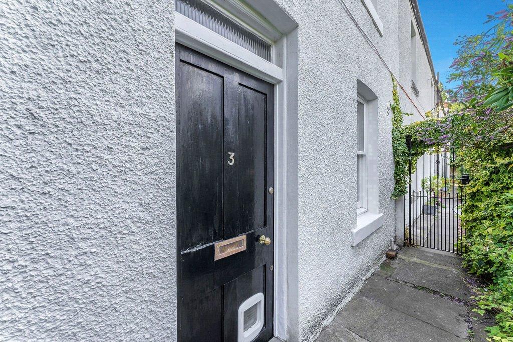 Abercorn Cottage, Duddingston, Edinburgh, EH15 2 bed end of terrace