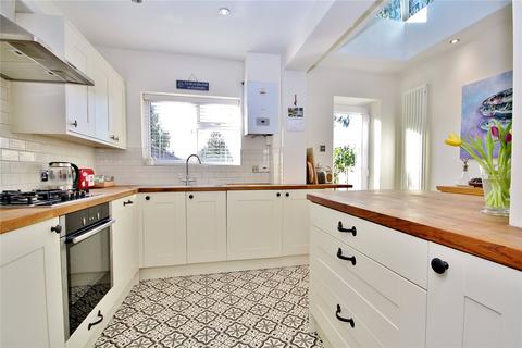 95 Raglan Road, Knaphill, Woking, GU21 2AR