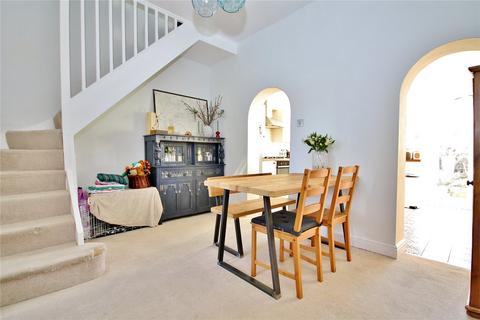 95 Raglan Road, Knaphill, Woking, GU21 2AR