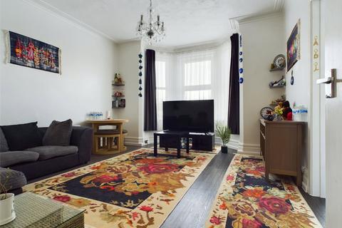 Flat 3, 23 Harvey Road, Bournemouth, BH5 2AD