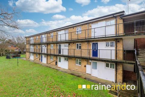 1 bedroom flat for sale, Feather Dell, Hatfield