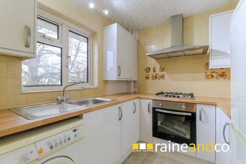 1 bedroom flat for sale, Feather Dell, Hatfield