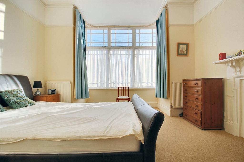 Bedroom `