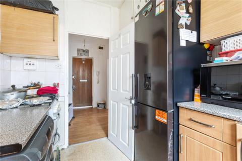 91 Beecholme Estate, London, E5 9NT