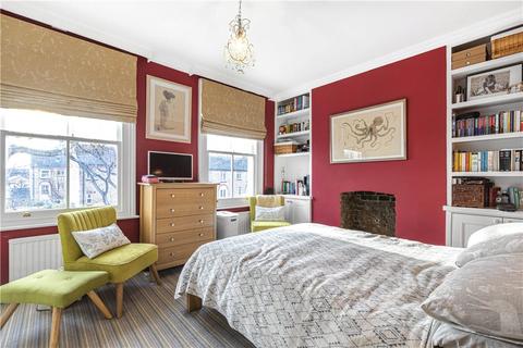 12 Lynton Road, London, SE1 5QR