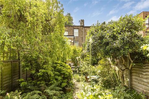 12 Lynton Road, London, SE1 5QR