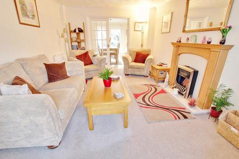 4 bedroom link detached house for sale, Buttercup Close, Hythe