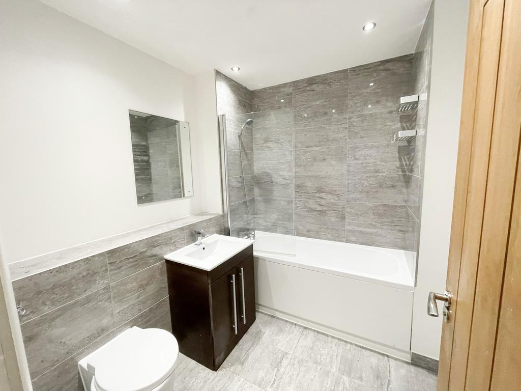 Main Bathroom